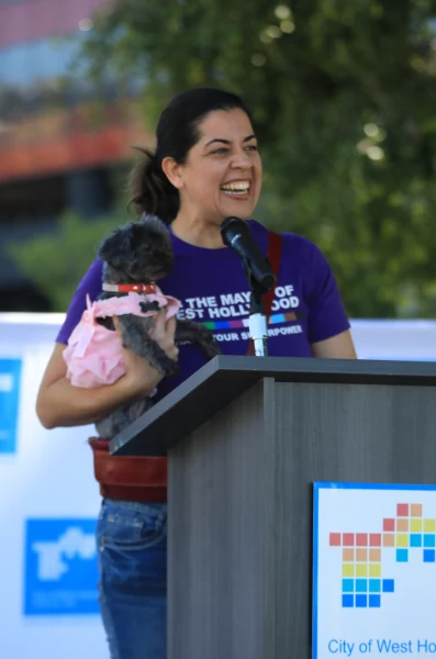 All howl Chloe Queen of WeHo, our first Pet Mayor! — source photograph 13